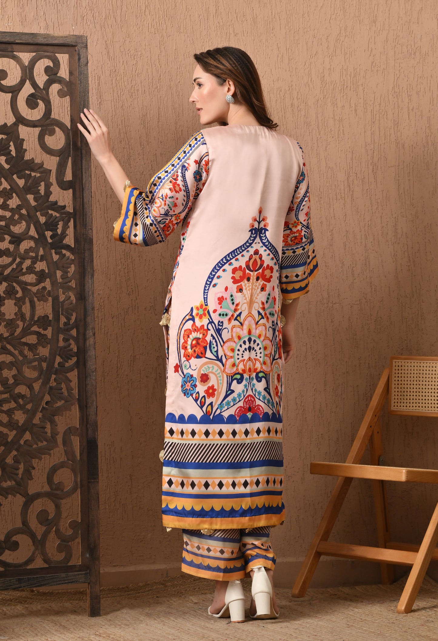 Vibrant Floral & Geometric 2-Piece Satin Silk Set/Pakistani suit
