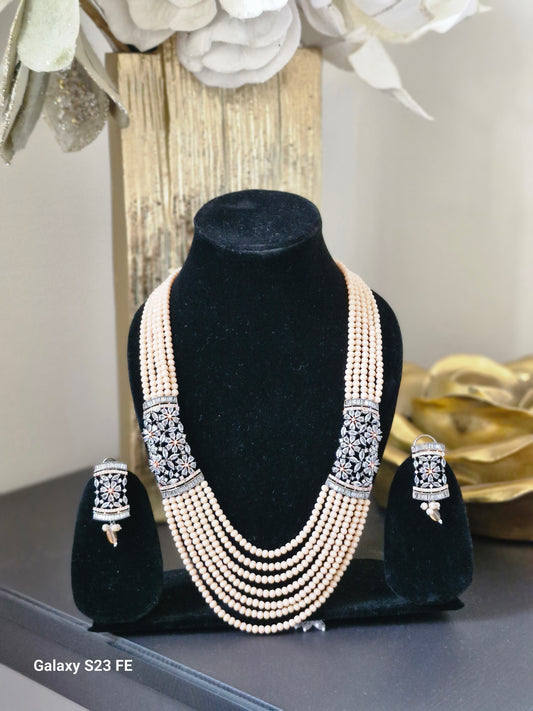 Necklace Set In neutral Peach Color