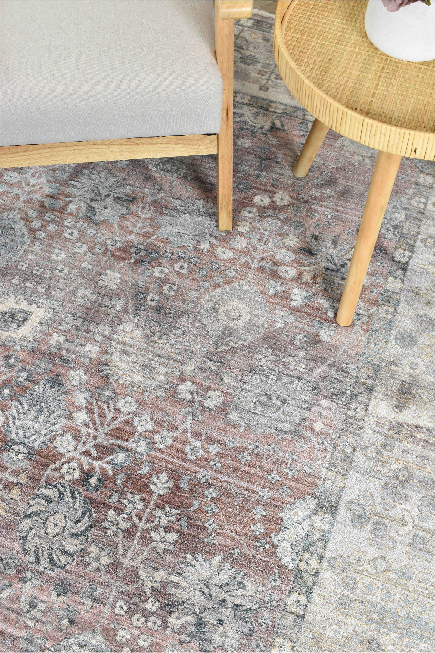 Novara 0B568A Rose Balm - Unique Decorative Rug